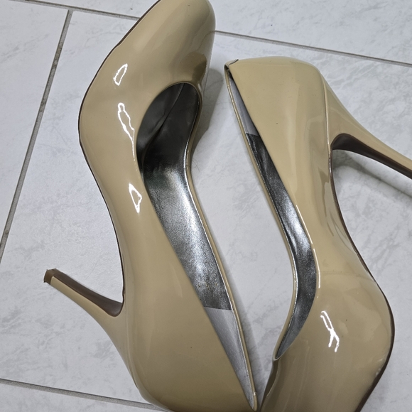 Jessica Simpson Nude Patent Leather Heels Pumps Size 11 - Picture 5 of 13
